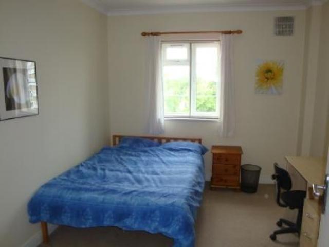 			NEW INSTRUCTION, 3 Bedroom, 1 bath, 1 reception Flat			 Shoot Up Hill, KILBURN